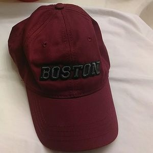 BOSTON hat (burgundy)